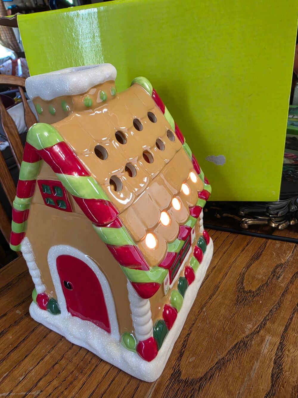 Scents of Home Ceramic Gingerbread House Electric Tart Warmer Christmas